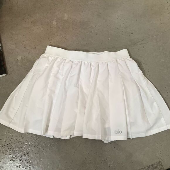 Alo Yoga Varsity Tennis Mini Skirt - Picture 3 of 8